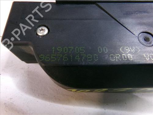 Tailgate lock PEUGEOT 1007 (KM_) 1.4 | BP24561420C101