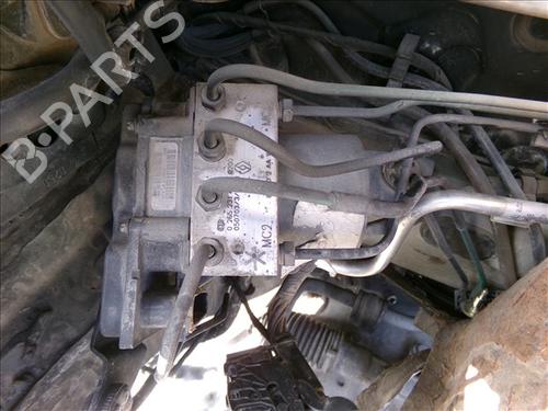 Used ABS pump RENAULT SCÉNIC II (JM0/1_) 1.9 dCi (JM0G, JM12, JM1G, JM2C) (120 hp) 25707603