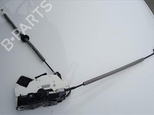 Højre fortil lås SKODA RAPID Spaceback (NH1) 1.6 TDI (90 hp) 24558855