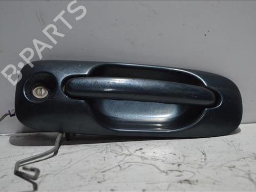 Used Front left exterior door handle CHRYSLER VOYAGER IV (RG, RS) 2.8 CRD (150 hp) 24560609