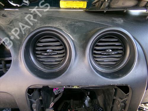 BP30006847I21 main image