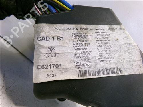 Sikringsdåse SEAT LEON (1M1) 1.6 16 V | BP24566372E1 