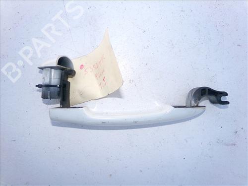 rear-left-exterior-door-handle-renault-megane-iii-hatchback-bz01_-b3_-2008-30966515 main image