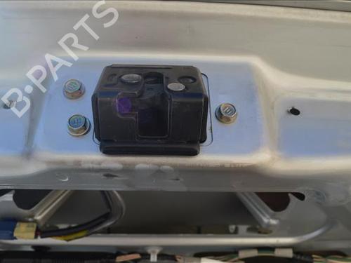 Used Tailgate lock TOYOTA COROLLA Verso (ZER_, ZZE12_, R1_) 2.2 D-4D (AUR10_, AUR10R) (136 hp) 24561948