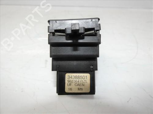 Used Steering column stalk CITROËN SAXO (S0, S1) 1.5 D (57 hp) 24557226