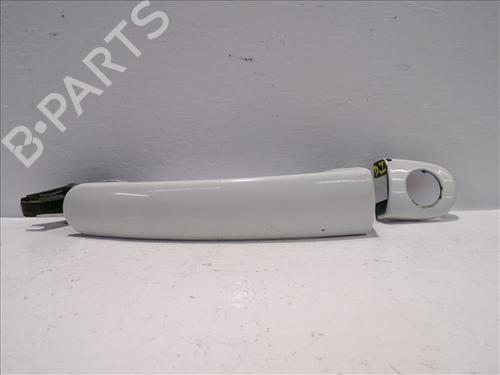 Venstre fortil udvendigt håndtag VW POLO IV (9N_, 9A_) 1.4 16V (75 hp) 25485203