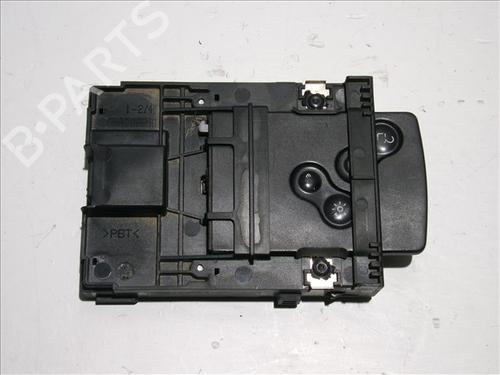 Used Card reader RENAULT GRAND SCÉNIC II (JM0/1_) 1.9 dCi (JM15) (110 hp) 24564120