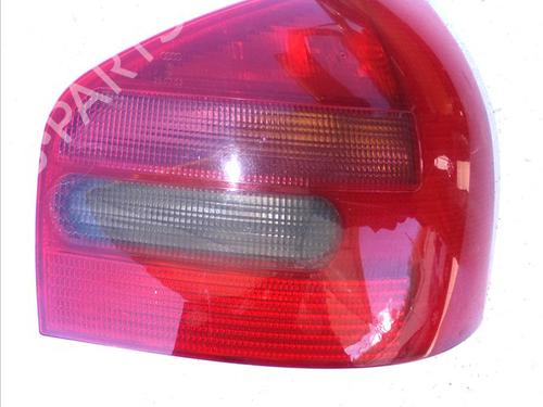 Højre baglygte AUDI A3 (8L1) 1.9 TDI (110 hp) 30106157