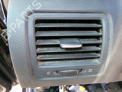 Used Air vent VW GOLF PLUS V (5M1, 521) 2.0 TDI (140 hp) 29504689