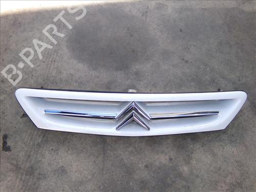 Used Grille CITROËN XSARA (N1) 1.9 D (70 hp) 29870829