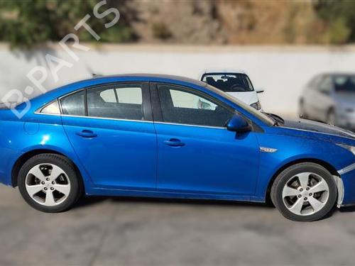 Left front fenders CHEVROLET CRUZE (J300) 2.0 CDI | BP24567624C41 