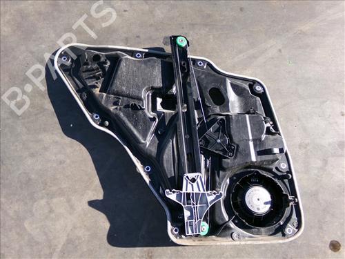 Alzavetro posteriore destra VW TIGUAN (5N_) 2.0 TDI | BP30764077C25
