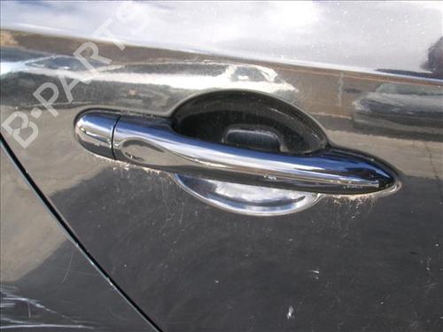 Høyre bak utvendig håndtak RENAULT MEGANE III Hatchback (BZ0/1_, B3_) 1.5 dCi (86 hp) 24568908