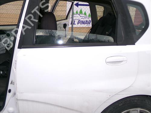 Porte arrière gauche CHEVROLET AVEO / KALOS Hatchback (T250, T255) 1.2 (84 hp) 30358449