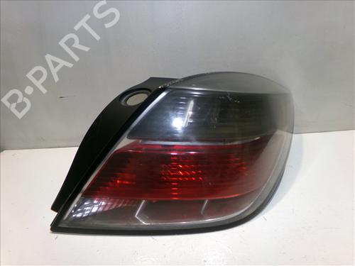 Used Right taillight OPEL ASTRA H GTC (A04) 1.7 CDTi (L08) (101 hp) 28974524