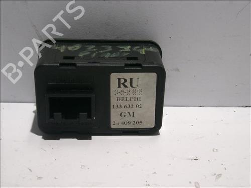 Left front window switch OPEL MERIVA A MPV (X03) 1.3 CDTI (E75) | BP26204700I27 