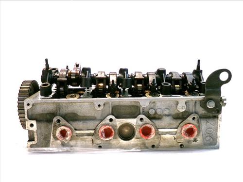 Used Cylinder head PEUGEOT 206 Hatchback (2A/C) 1.4 i (75 hp) 30325720