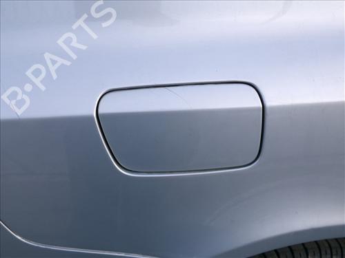 Używane Klapa wlewu paliwa RENAULT LAGUNA II (BG0/1_) 1.6 16V (BG0A, BG0L) (107 hp) 25811146