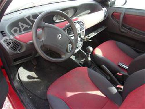 Left headlight LANCIA Y (840_) 1.1 (840AE) | BP24555640C28