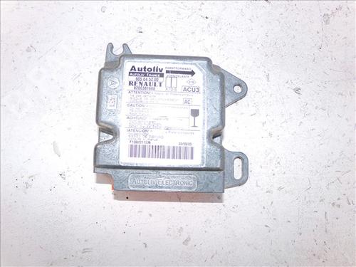 Calculateur Airbags RENAULT MASTER II Van (FD) 1.9 dCi 80 (FD0P) (82 hp) 30325418
