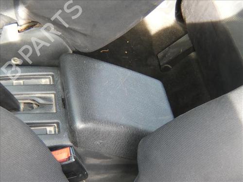 Used Armrest / Center console NISSAN TERRANO II (R20) 2.7 TDi 4WD (125 hp) 24558694