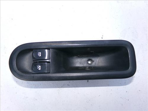 Used Left front window switch RENAULT CLIO III (BR0/1, CR0/1) 1.2 16V (BR02, BR0J, BR11, CR02, CR0J, CR11) (75 hp) 27587287