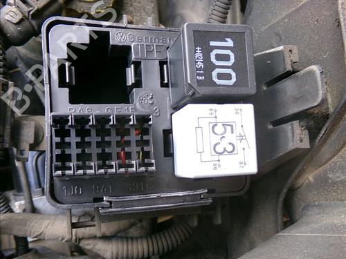 Used Fuse box VW BORA I (1J2) 1.9 TDI (150 hp) 29359569