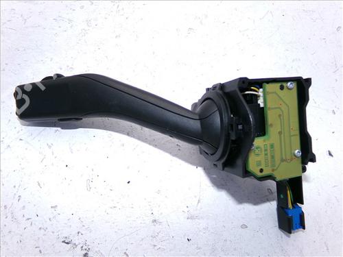 Commodo Essuie Glace / Phare VW GOLF PLUS V (5M1, 521) 1.6 TDI | BP30006802I23 