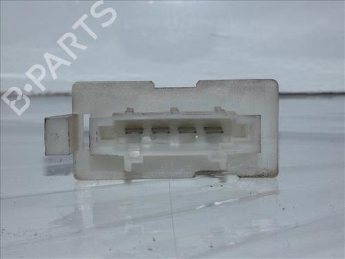 Used Heater resistor OPEL CORSA C (X01) 1.7 DTI (F08, F68) (75 hp) 24556694