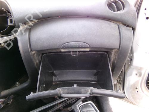Glove box TOYOTA YARIS (_P1_) 1.4 D-4D (NLP10_, NLP10R) | BP28451495C95 