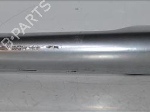 Højre fortil udvendigt håndtag RENAULT LAGUNA II (BG0/1_) 2.0 16V (BG00, BG0K, BG0P, BG0W) (135 hp) 24569159