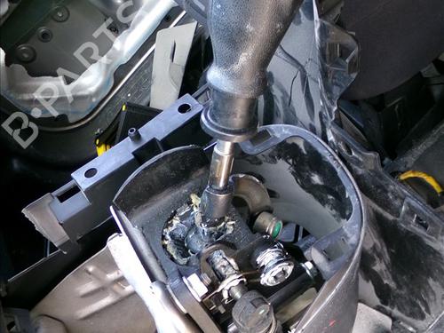 Used Gear lever OPEL COMBO Box Body/MPV (X12) 1.3 CDTI (B05) (90 hp) 27444151