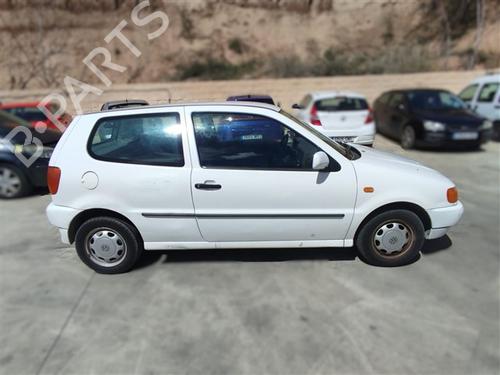 Front left exterior door handle VW POLO III (6N1) 64 1.9 D | BP24860696C128