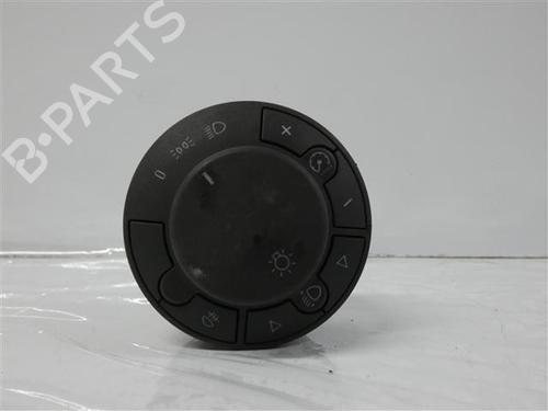 Used Headlight switch OPEL CORSA C (X01) 1.3 CDTI (F08, F68) (70 hp) 24560956