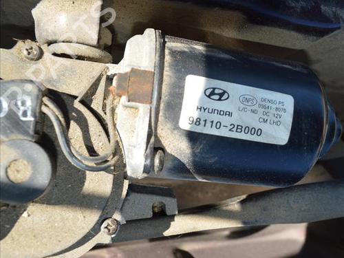 Used Front wiper motor HYUNDAI SANTA FÉ II (CM) 2.2 CRDi (139 hp) 24562591