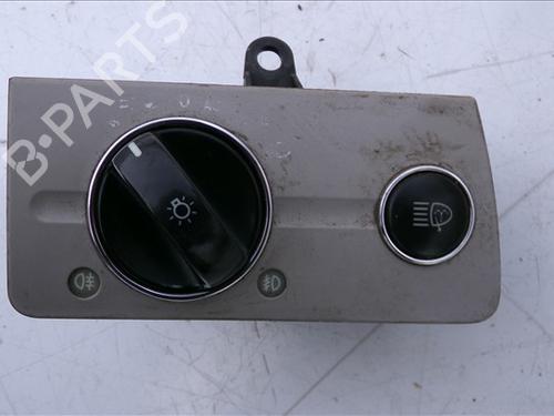 Used Headlight switch MERCEDES-BENZ E-CLASS (W211) E 270 CDI (211.016) (177 hp) 26018319