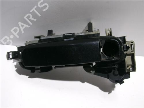 Venstre foran utvendig håndtak AUDI A3 (8P1) 1.6 (102 hp) 24561213