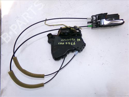 Venstre foran lås TOYOTA COROLLA (_E12_) 2.0 D-4D (CDE120R, CDE120L_) (116 hp) 26283808