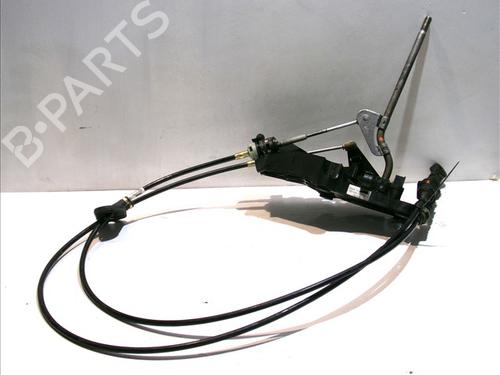 Used Gear lever FORD FIESTA V (JH_, JD_) 1.4 TDCi (68 hp) 28209513