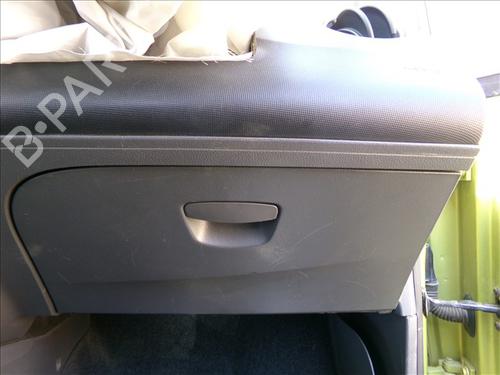 Used Glove box SEAT IBIZA IV (6J5, 6P1) 1.4 TDI (105 hp) 27444797