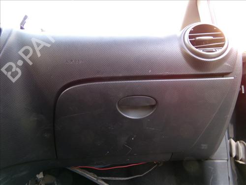 Used Glove box SEAT LEON (1P1) 2.0 TDI (170 hp) 24859837