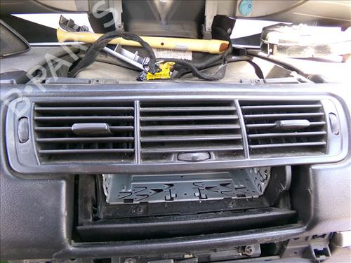 Used Air vent PEUGEOT 807 (EB_) 2.0 HDi (107 hp) 26409058