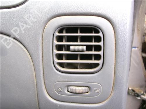 Used Air vent NISSAN PICK UP (D22) 2.5 TD 4WD (103 hp) 24928363