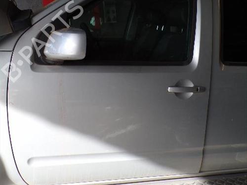 Used Left front door NISSAN PATHFINDER III (R51) 4.0 4WD (269 hp) 24559859