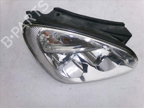 Højre forlygte KIA CARENS III MPV (UN) 2.0 CRDi 140 (140 hp) 30460519