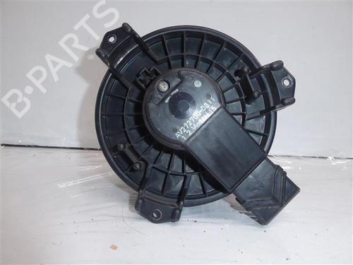 Used Heater blower motor SUZUKI SWIFT III (MZ, EZ) 1.3 DDiS (RS413D) (75 hp) 24555492