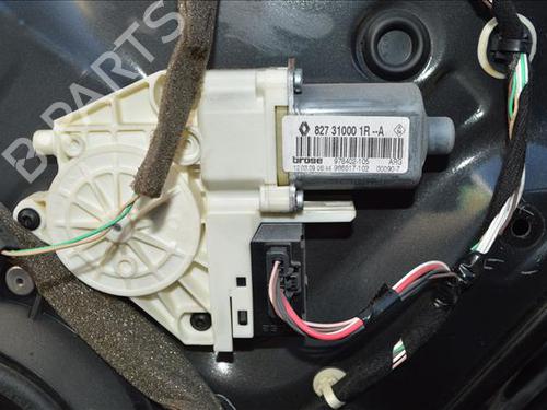 Rudehejsemekanisme venstre bagtil RENAULT LAGUNA II (BG0/1_) 1.6 16V (BG0A, BG0L) (107 hp) 24562103