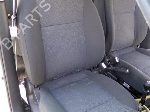 Used Right front seat CHEVROLET AVEO / KALOS Saloon (T200) 1.4 (94 hp) 29623097