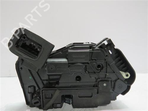 Venstre bagtil lås VW GOLF VII (5G1, BQ1, BE1, BE2) 1.5 TSI (150 hp) 24556872