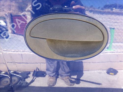 Used Front right exterior door handle OPEL MERIVA A MPV (X03) 1.6 (E75) (87 hp) 27444442
